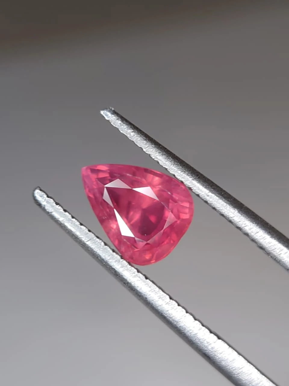 1.2ct Natural Pear Faceted Padparacha Sapphire from Srilanka — view 5